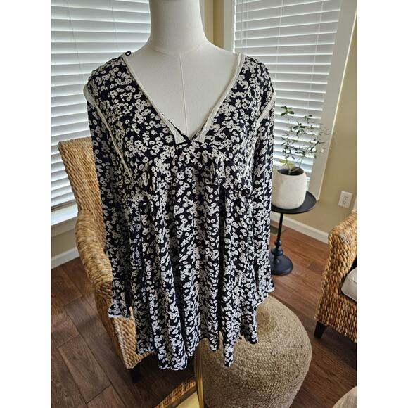 Free People Dresses & Skirts - Free People Floral Bell Sleeve Babydoll Dress M Tunic Lace Trim M Festival Boho